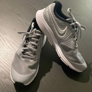 Nike Star Runner shoes (Boys)